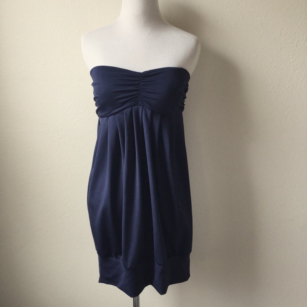 🍾  HP 🍾 Navy Strapless Dress